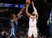 开云体育-火箭鏖战灰熊，锡安带队取胜的简单介绍